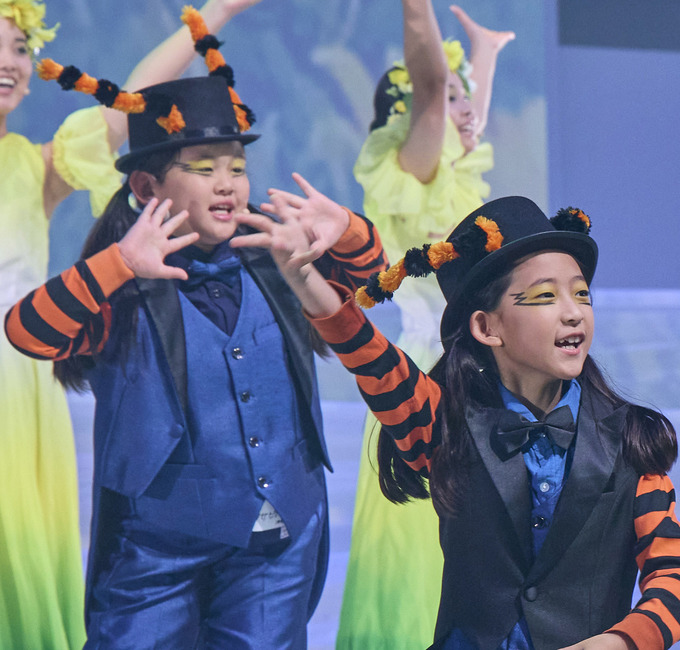 フサヒゲルリカミキリ